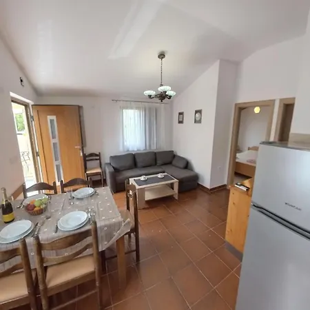 Apartment Peaceful Near Umag *