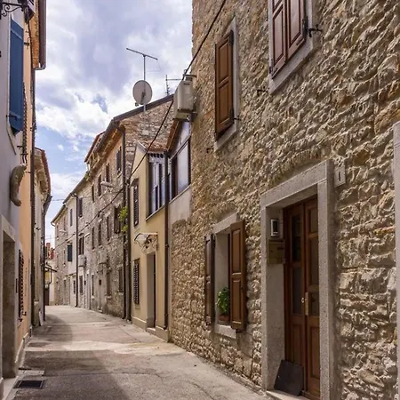 Peaceful Near Umag Murine